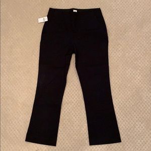 NWT Gap Crop Flare Pant in 2P